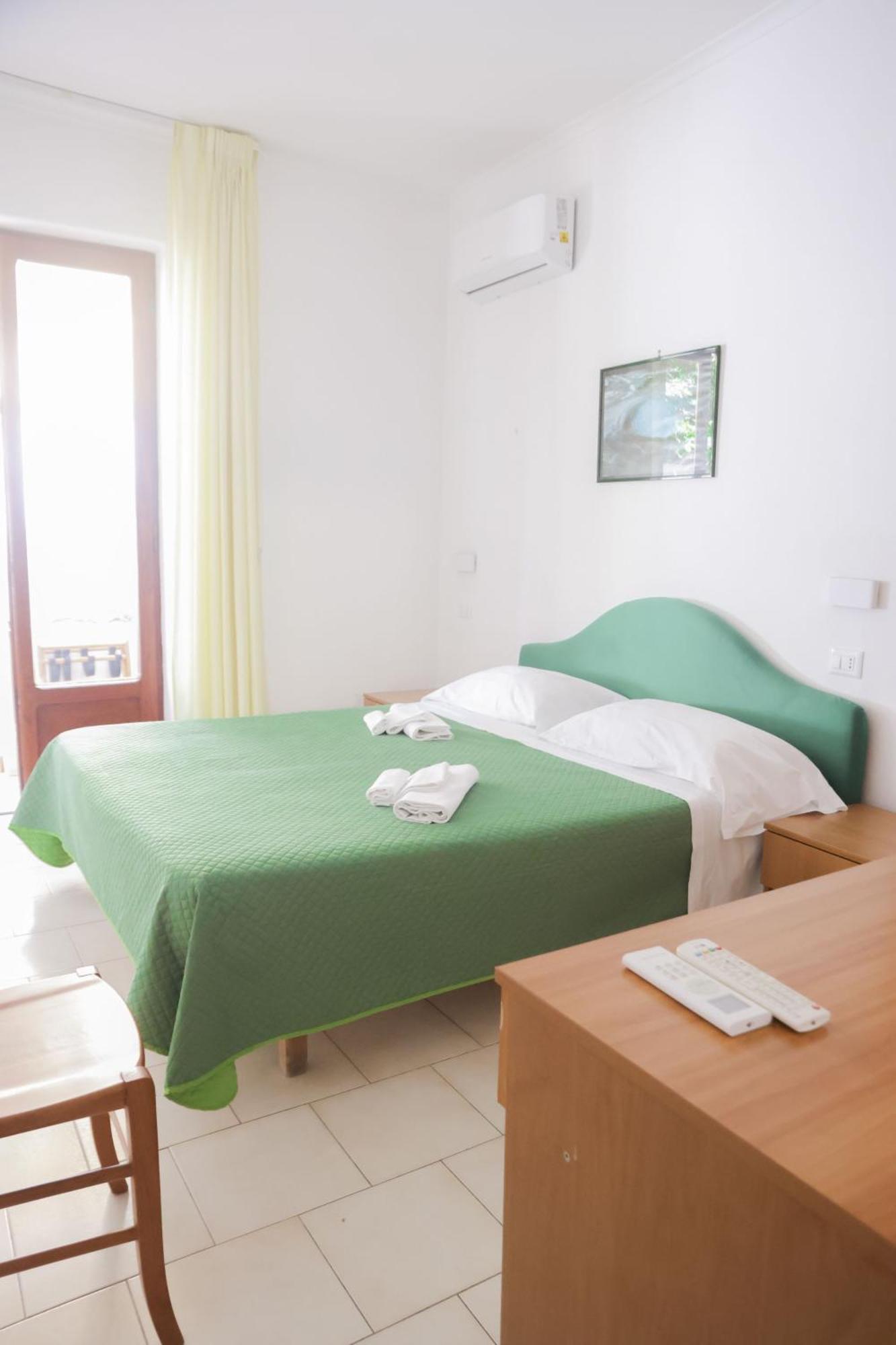 Hotel Cesotta Форио Экстерьер фото